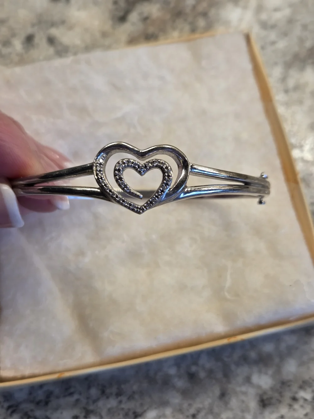Zales Jewelers Heart Link Sterling Silver Bangle Bracelet- Gorgeous